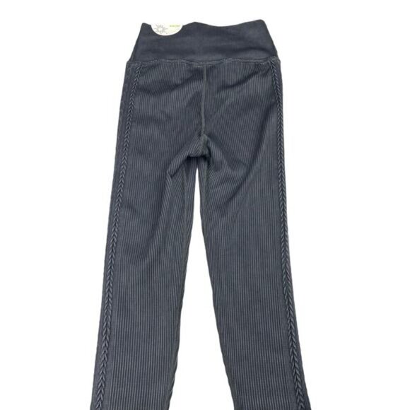 NWT OFFLINE By Aerie Seamless Cable High Waisted Legging Size Small True Black - Picture 5 of 7